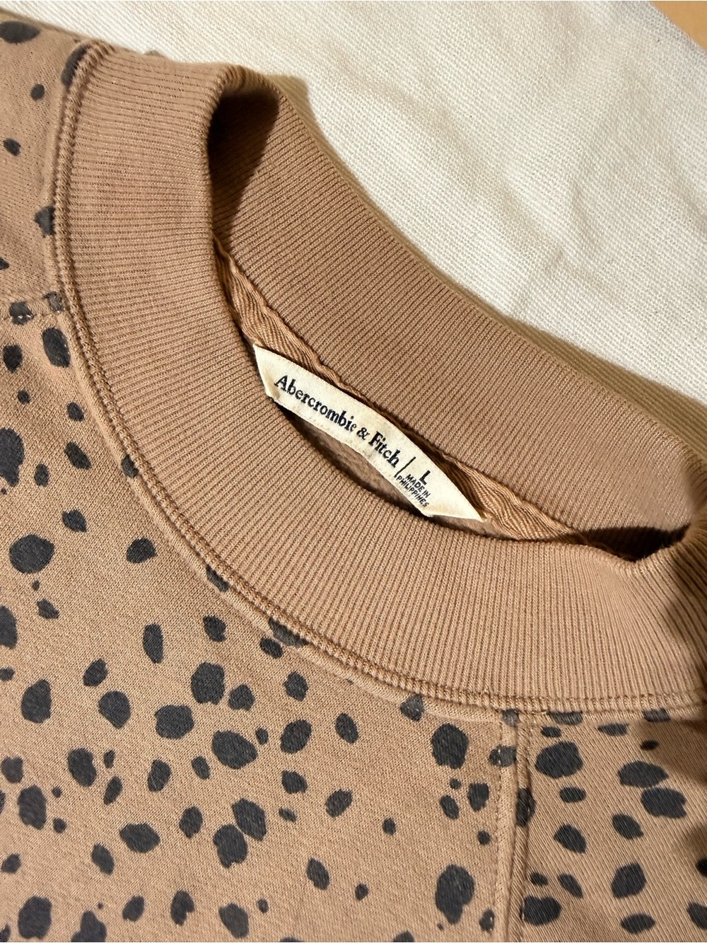 Abercrombie & Fitch Women’s Tan Leopard-Print Pullover Sweatshirt